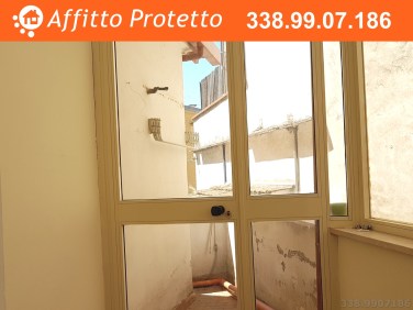 350 Castellone appartamento affitto formia 011